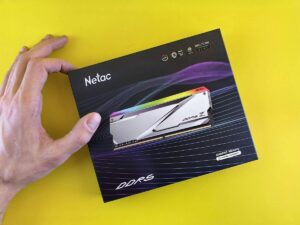 Ghost Racer aspires to be the most challenging racing game.